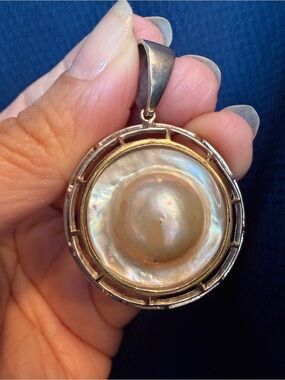 STERLING SILVER BLISTER PEARL PENDANT vintage